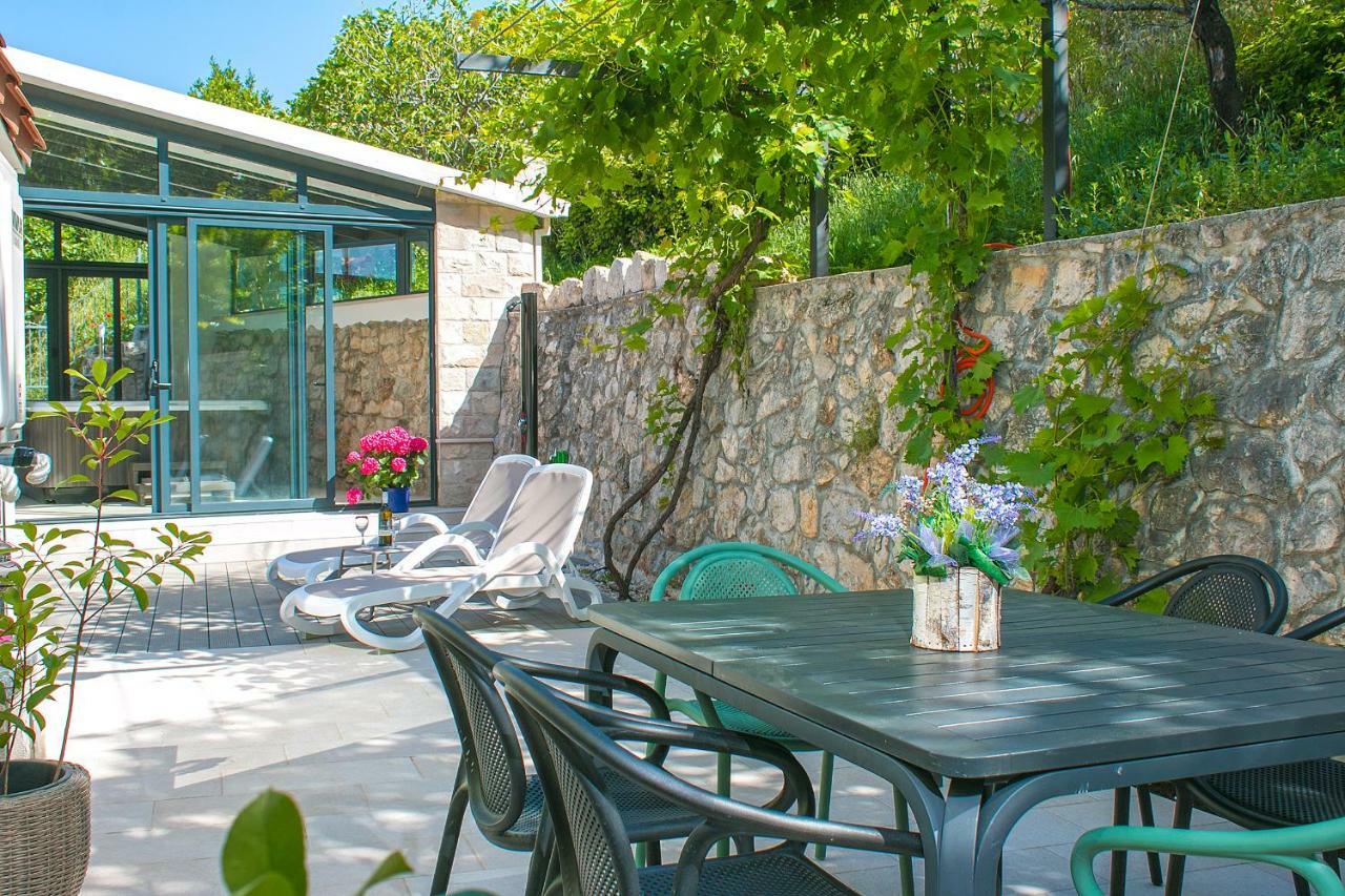 Old Stone House Mario Villa พอดโกรา ภายนอก รูปภาพ
